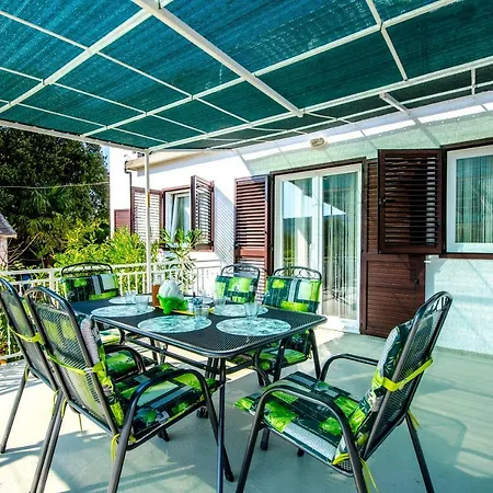 Apartament Snjezana *